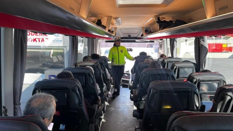 Aydın’da sivil denetim: Otobüs sürücüsüne ceza kesildi