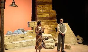 Bakırköy Belediye Tiyatroları’nda Yeni Dönem: ‘Ay Tedirginliği’ Galasında Yıldızlar Geçidi!