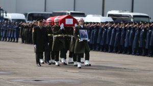 Balıkesir’de şehit pilot için tören: İbrahim Bolat son yolculuğuna uğurlandı