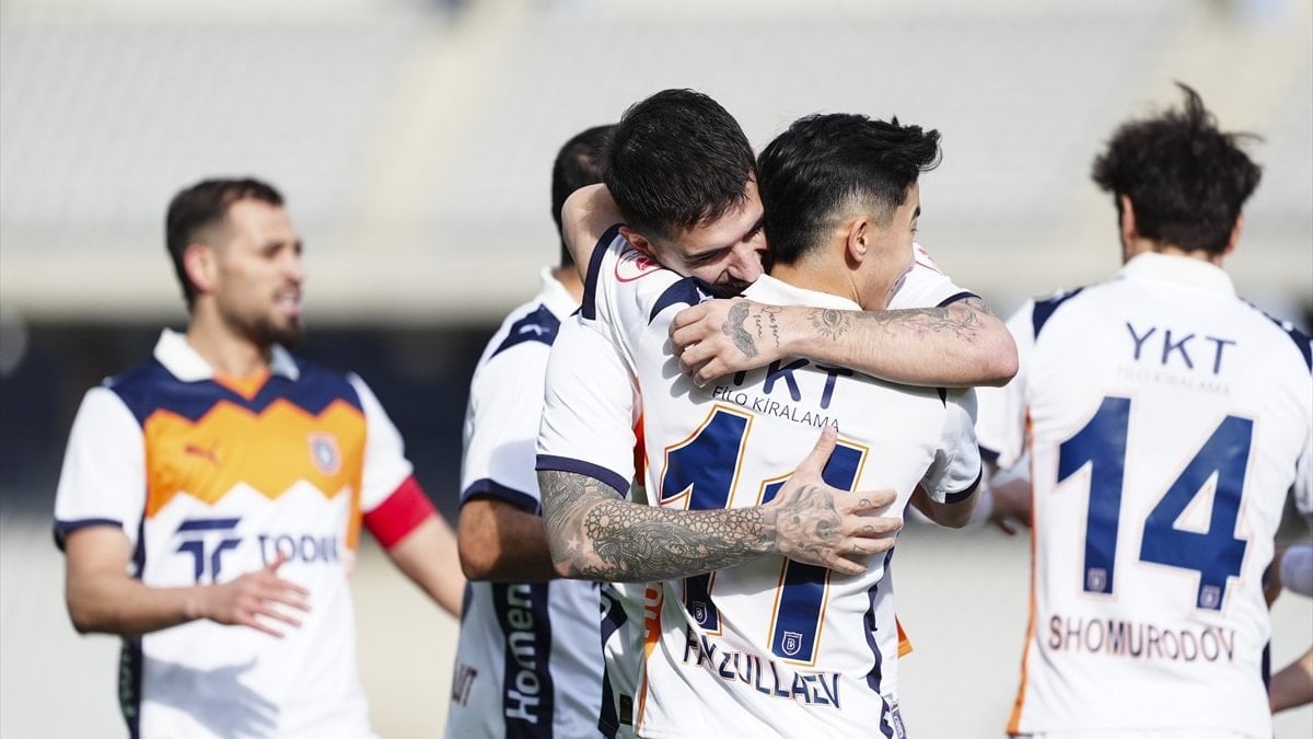 Başakşehir, Fatih Karagümrük’ü rahat geçti