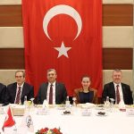 Başkan Vekili Özdemir iş dünyası ile iftarda bir araya geldi