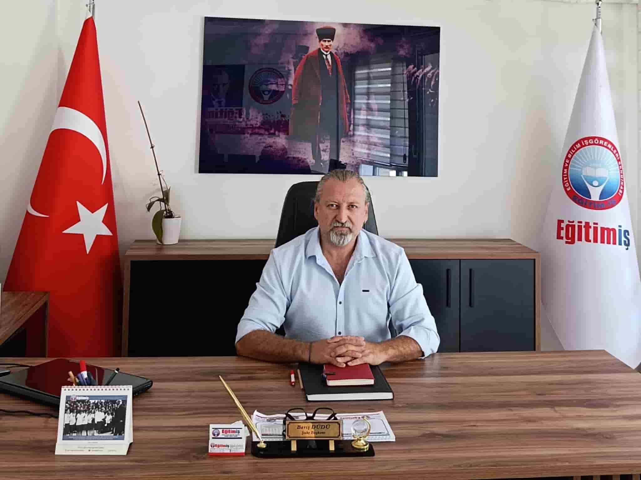 Bayrak, İstiklal ve Atatürk: Sembol ile İlkenin Ayrılmazlığı