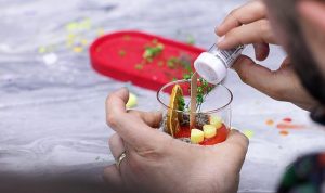 Bayraklı’da Sevgililer Günü Kadın Emeği ve Sanatla Kutlandı