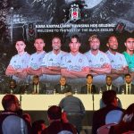 Beşiktaş’ta yeni transferler için imza töreni düzenlendi