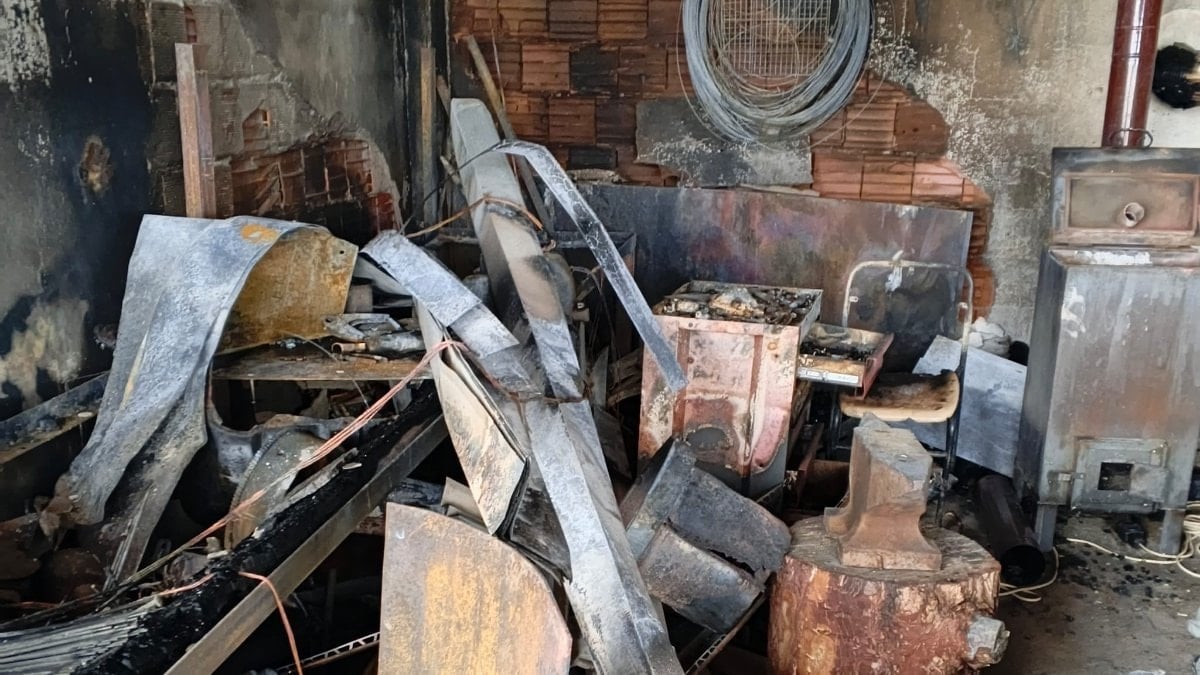 Bolu’da demir doğrama atölyesinde yangın