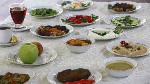 Bugün ilk iftar Iğdır’da, son iftar Çanakkale’de yapılacak