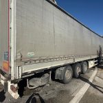 Burdur’da iki tırın kafa kafaya çarpıştığı kazada 2 kişi yaralandı