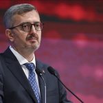 Burhanettin Duran: Filistinli kardeşlerimizin haklı davasını savunmaya devam edeceğiz