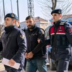 Bursa’da 10 ayrı hırsızlık suçundan aranan şüpheli yakayı ele verdi