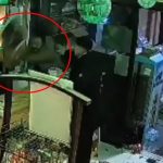 Bursa’da ‘eksik para üstü verdin’ dedi: Market sahibine eşya fırlattı