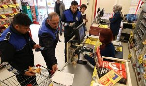 Çiğli Belediyesi Zabıtasından Ramazan’da Sıkı Denetim
