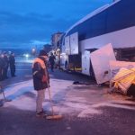 Çorum’da yolcu otobüsüne çarptı, araçta sıkıştı