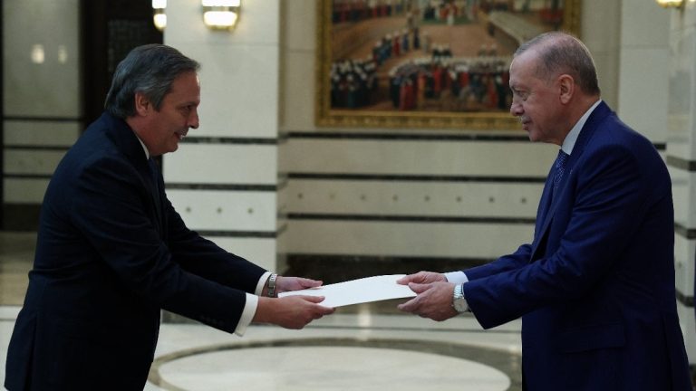 Cumhurbaşkanı Erdoğan, 3 ülkenin büyükelçisinin güven mektubunu kabul etti