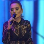 Demet Akalın geçmişe götürdü: Estetiksiz haline yorum yağdı