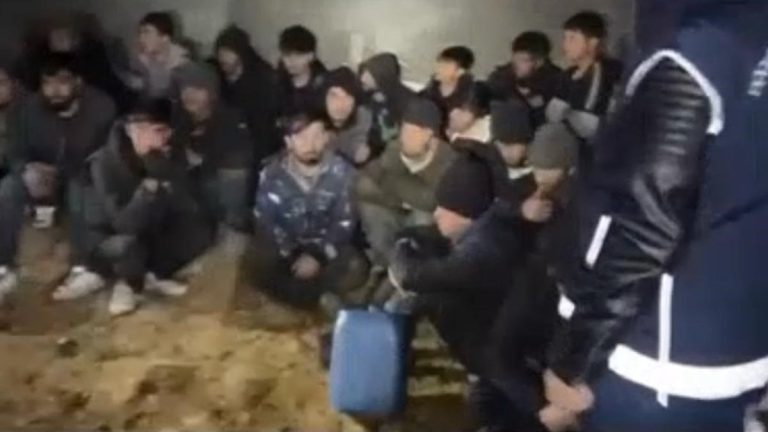 Diyarbakır merkezli göçmen kaçakçılığı operasyonu