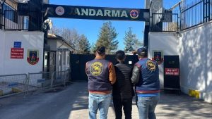Diyarbakır’da aranan şahıslara operasyon