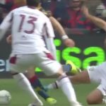 Emirhan İlkhan, direkt kırmızı kart gördü!