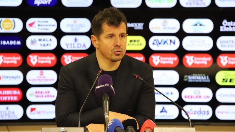 Emre Belözoğlu: Oynadığımız futbola çok fazla söylenecek bir şey yok