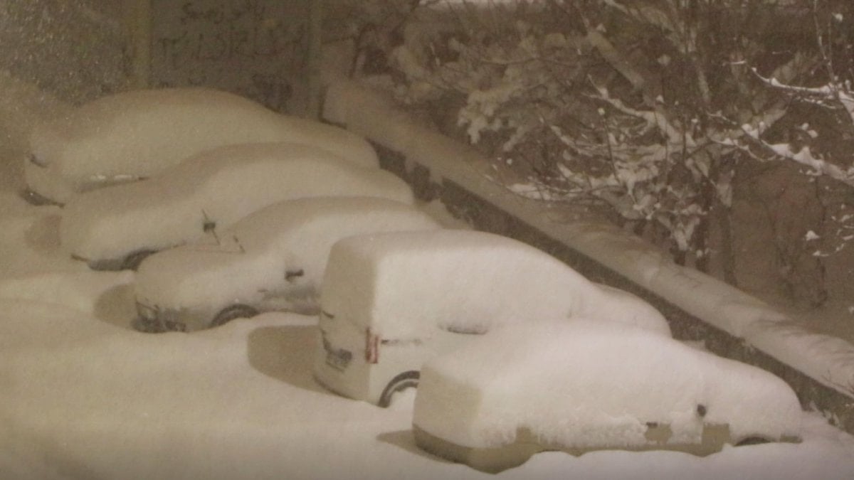 Erzurum’da kar yağışı etkili oluyor