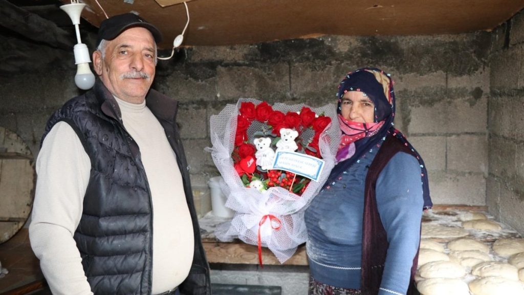 Erzurum’da tandır başında Sevgililer Günü