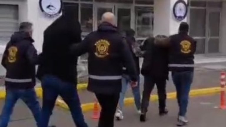 Eskişehir’de sahte çekle akü firmasını dolandırdılar