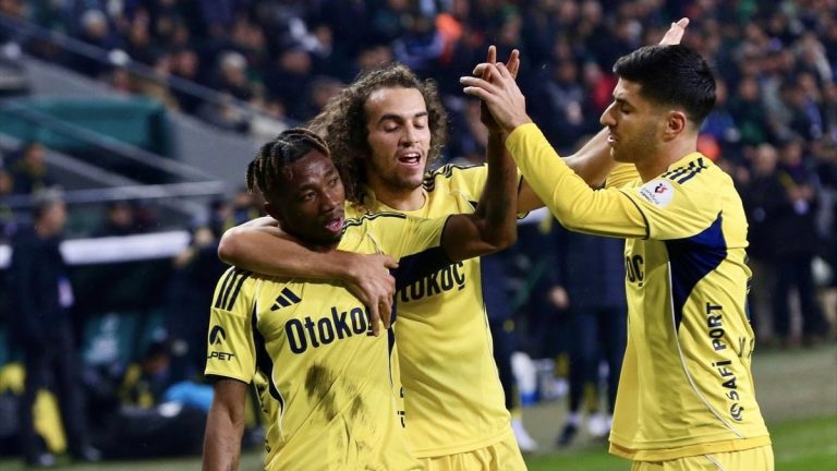 Fenerbahçe – Gençlerbirliği maçının ilk 11’leri