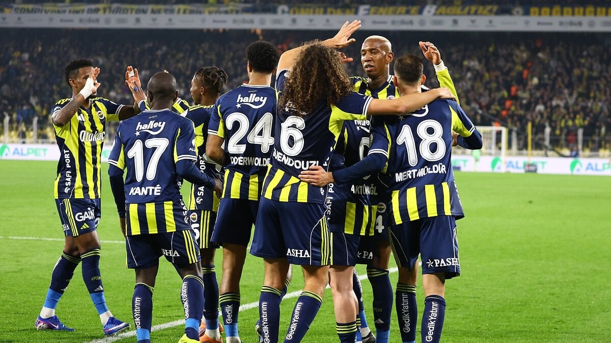 Fenerbahçe – Kasımpaşa maçının ilk 11’leri
