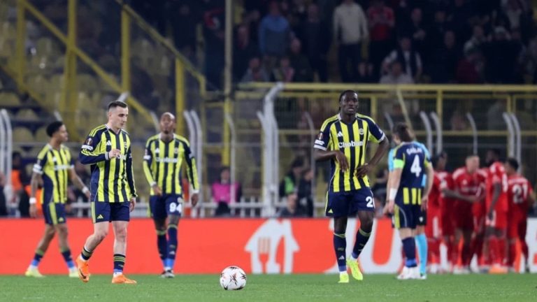 Fenerbahçe-Nottingham Forest maçı İngiliz basınının gündeminde