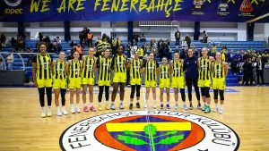 Fenerbahçe’den Nesibe Aydın’a 30 sayılık fark