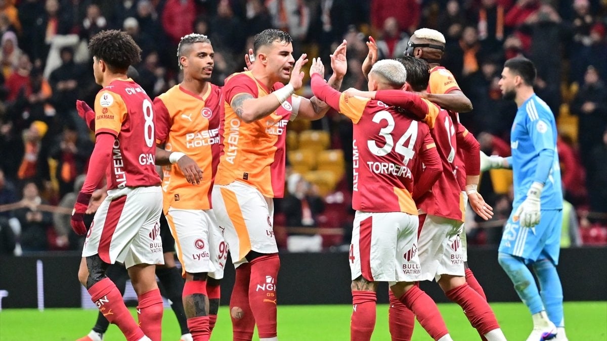 Galatasaray, ligde yenilmezlik serisini 8 maça çıkardı
