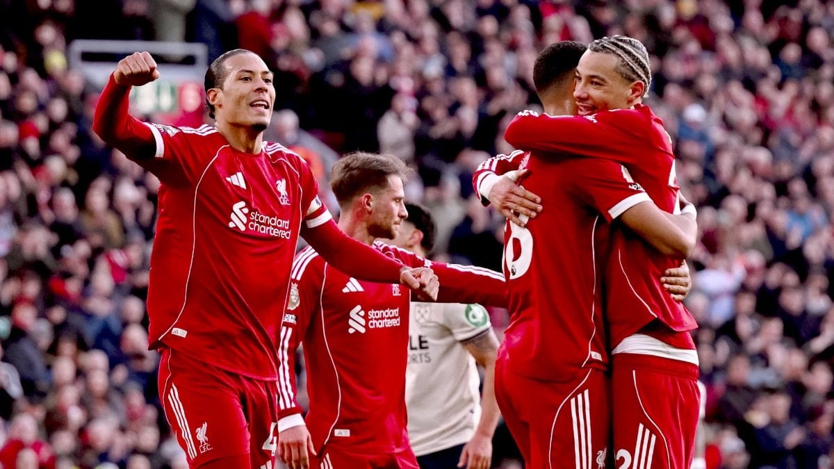 Galatasaray’ın rakibi Liverpool, West Ham United’a 5 attı