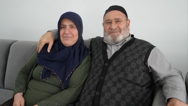 Gaziantep’de depremzedeler yuvalarına kavuştu