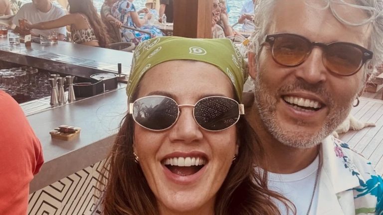 Gökçe Bahadır ve eşi Emir Ersoy evliliklerini kutladı: İyi ki sen