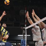Halkbank, Fenerbahçe’ye set vermedi