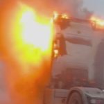 Hatay’da seyir halindeki tırda yangın