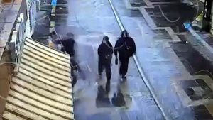 Iğdır’da kız çocuğuna bıçaklı saldırının görüntüleri ortaya çıktı