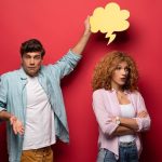 İlişkilerde yaygın hata: Sorunu yaratıp tepkiyi sorun göstermek