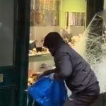 İngiltere’de akılalmaz kuyumcu soygunu: Güpegündüz dükkanı talan edip kaçtılar