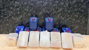 İstanbul Büyükçekmece’de 284 kilogram uyuşturucu madde ele geçirildi