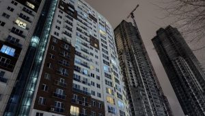 İstanbul Esenyurt’ta rezidansta 2 kişi silahla vurulmuş halde ölü bulundu