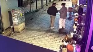 İstanbul’da çiftin çanta hırsızlığı