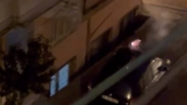 İstanbul’da gece saatlerinde sokak sokak gezip torpil patlattı