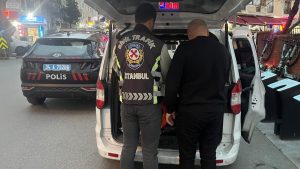 İstanbul’da trafikte yol verme kavgası: Sürücüye para cezası kesildi