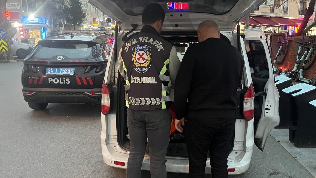 İstanbul’da trafikte yol verme kavgası: Sürücüye para cezası kesildi