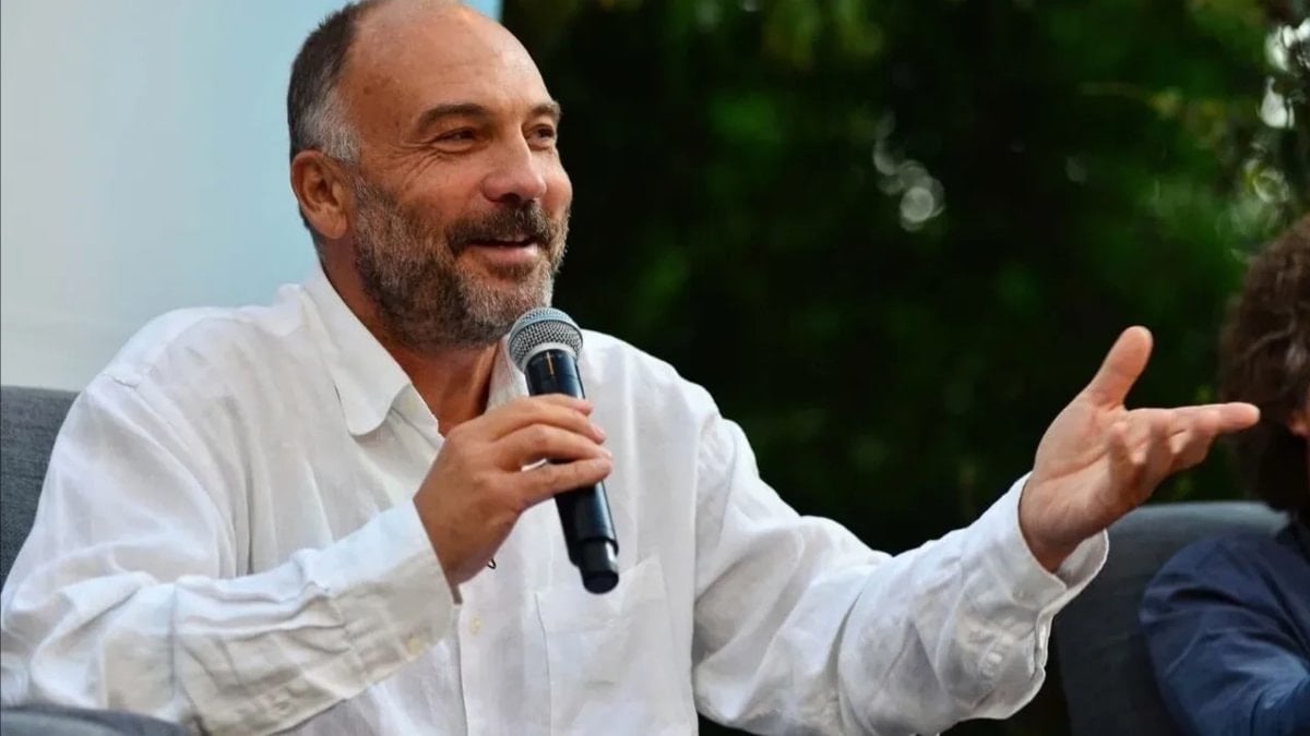 İtiraf ettiler! Hatice Aslan ile Mahir Günşıray aşk yaşıyor