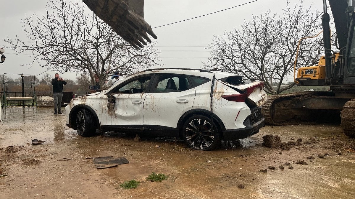 İzmir’deki kazada iki kız kardeşin hayatını kaybetti: Şüpheli şahıs yakalandı