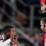 Juventus teknik direktörü ve yetkilileri Inter maçının sonunda hakemlerin önünü kesti