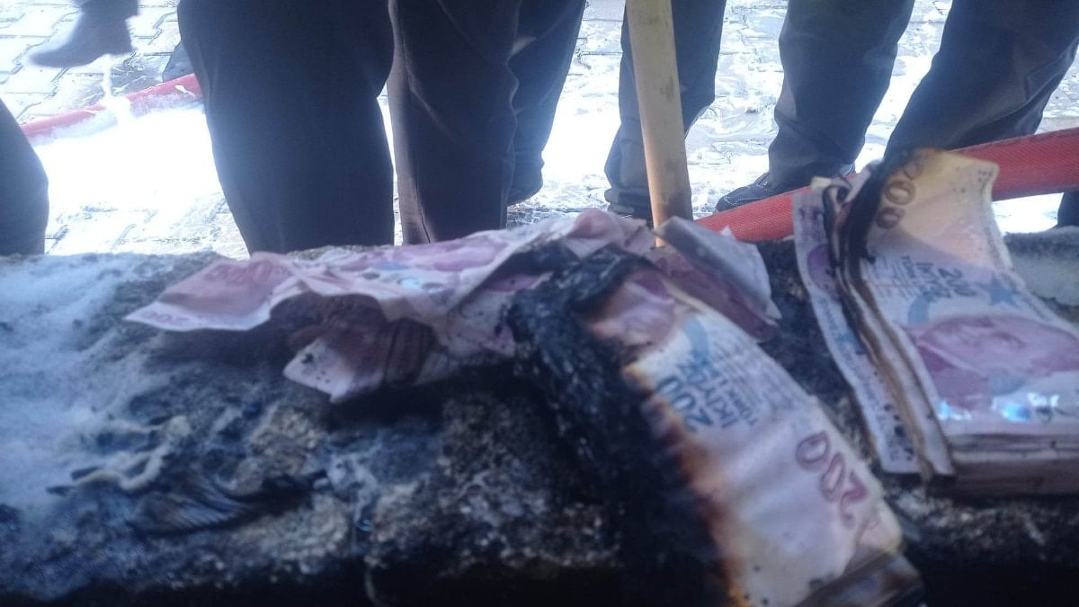 Kahramanmaraş’ta evinde çıkan yangın 183 bin TL’sini yok etti