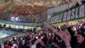 Konyaspor tribünlerinden Galatasaray’a gönderme