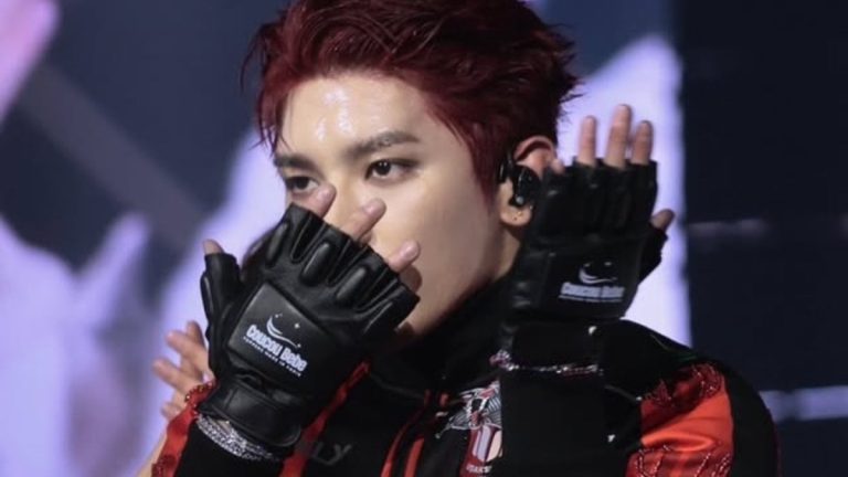 Koreli rapçinin Uşakspor ceketi gündem oldu